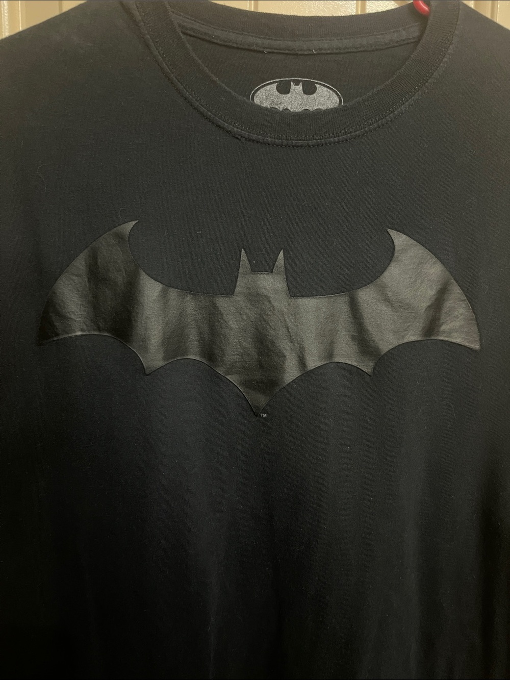 DC Comics Black Batman Logo XL Shirt